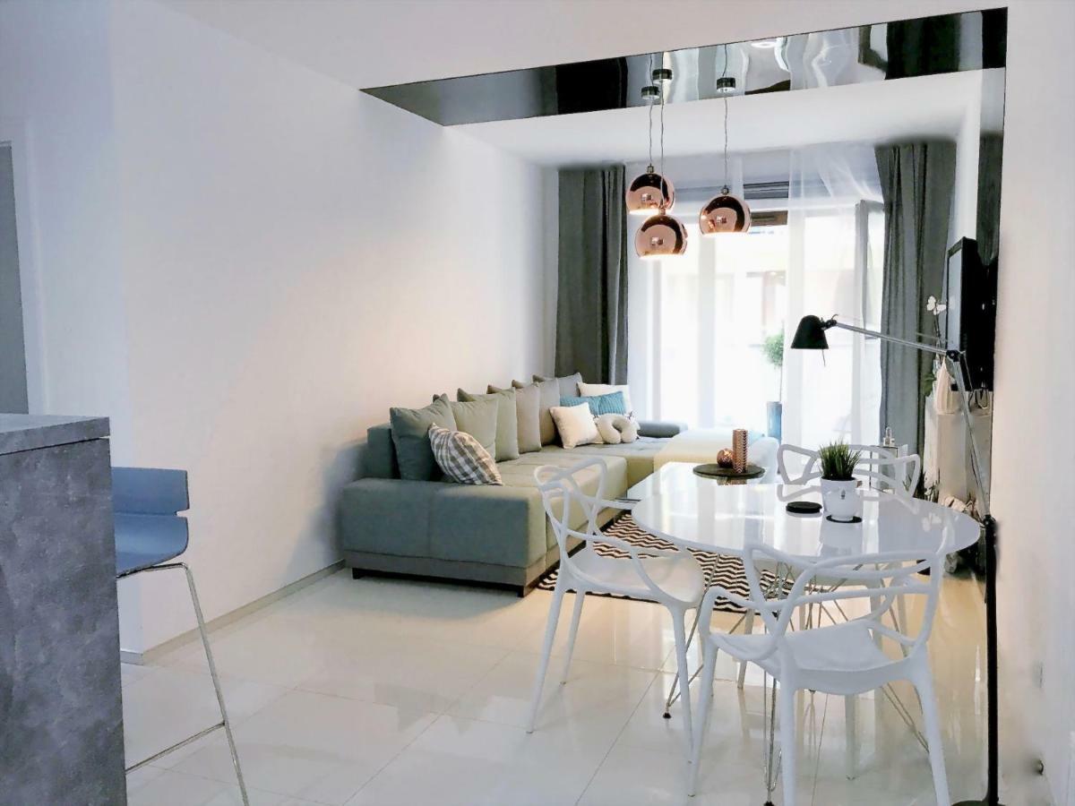 Icon Apartments Centrum 68 Wroclaw Ngoại thất bức ảnh